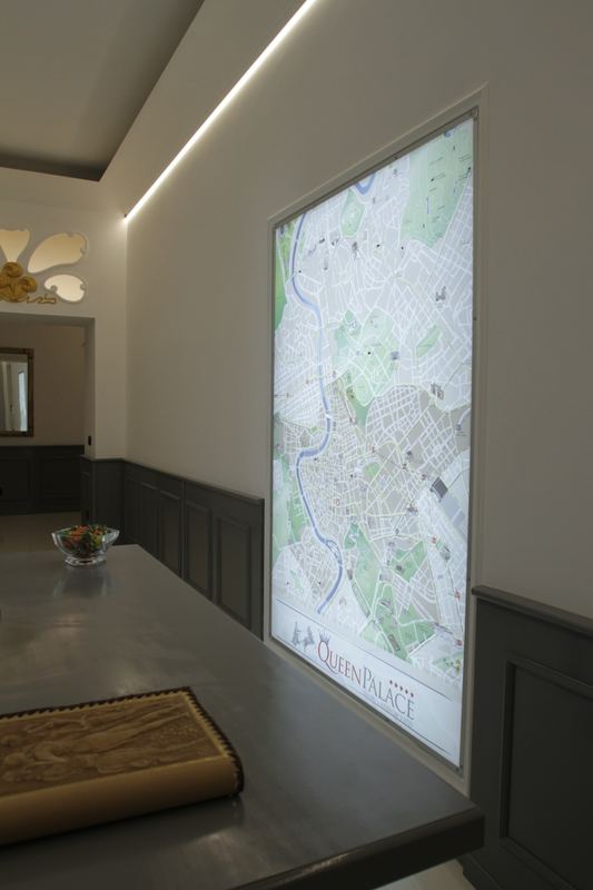 Queen Palace - mappa luminosa